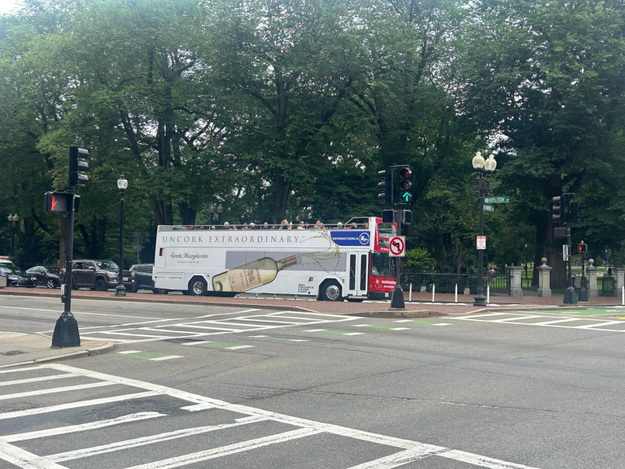 boston sightseeing advertisement image 2