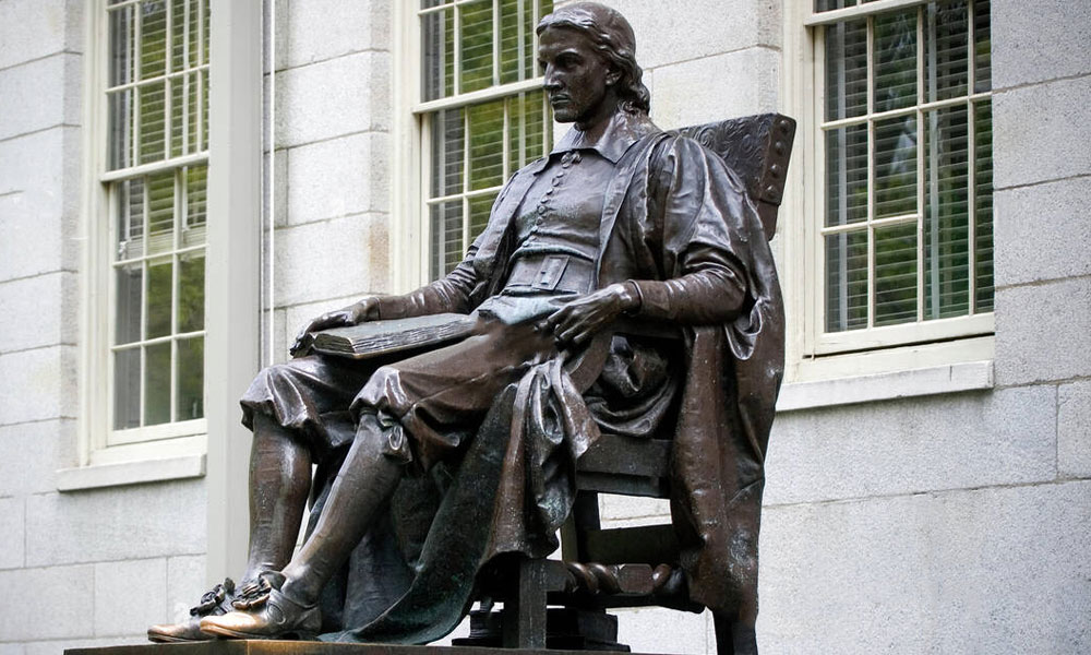 John Harvard Statue